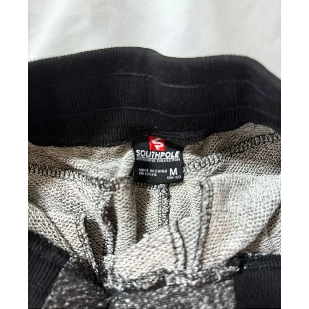☔️  Boys Shorts - Picture 3 of 3